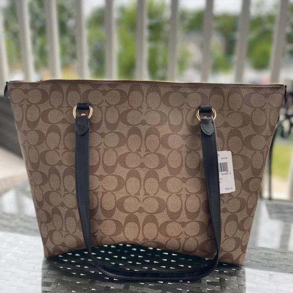 Coach Signature IM/Khaki/Black Signature Gallery Tote - Picture 3 of 7